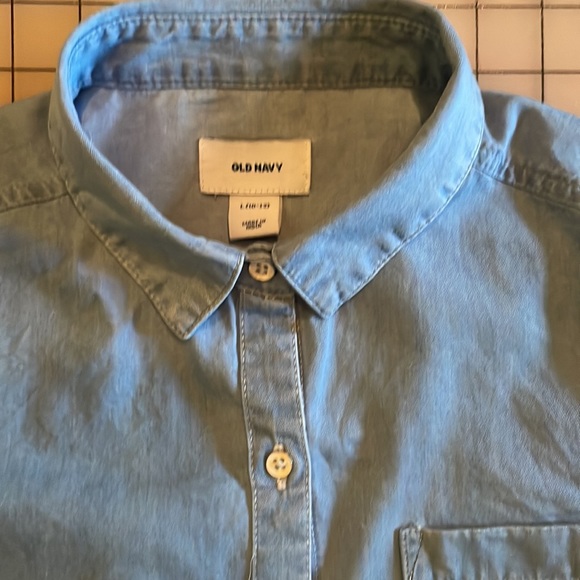 Old Navy cotton button down shirt - Picture 2 of 5